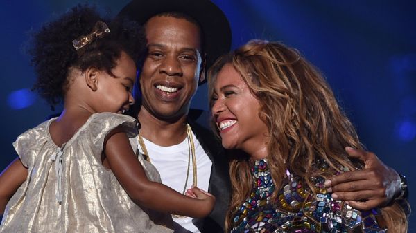 160203-beyonce-jay-z-blue-tease_f5977b05d9c04f0cf03a0ca324702273