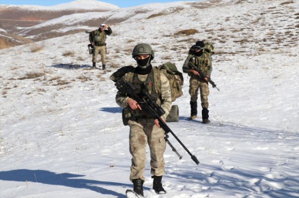 yilbasi-oncesi-pkk-siginagindan-cikanlar-sasirtti-10406158_3494_m