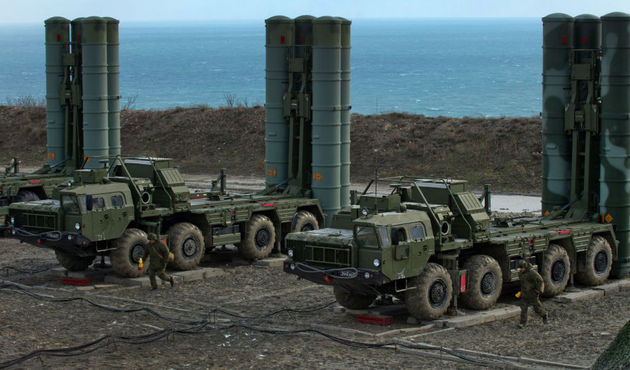 Tarihi anlaşma! T&uuml;rkiye ile Rusya arasında S-400 imzaları atıldı...