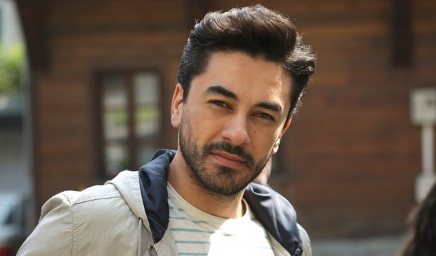 Kalp Atışı'nın yakışıklı oyuncusu gece kul&uuml;b&uuml;ne alınmadı!