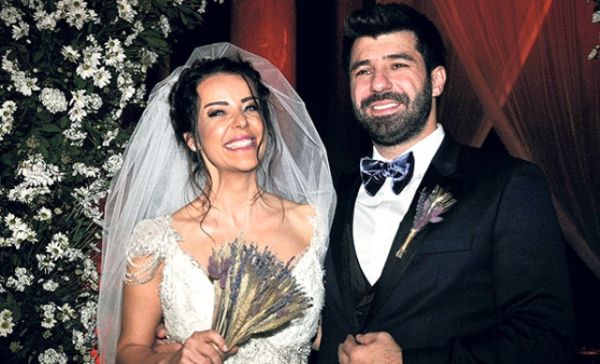 evli-is-adamini-esinden-ayirip-nikah-kiyan-nursel-10439168_7437_m