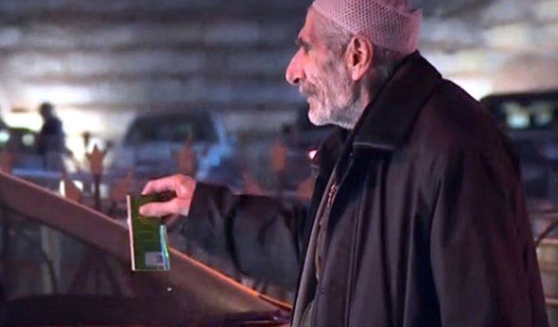 Bir zamanların &uuml;nl&uuml; oyuncusunun hali y&uuml;rekleri dağladı!
