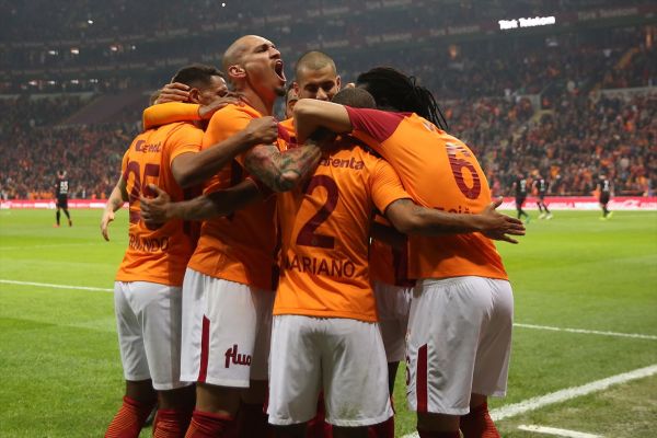 maicon_7578