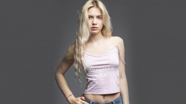 aleyna_tilki_kimdir