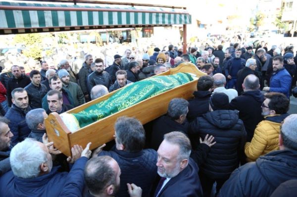 cengiz-kurtoglu-agabeyini-son-yolculuguna-10461667_2467_m