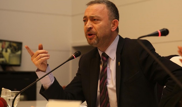 &Uuml;mit Kocasakal'dan CHP Genel Başkanlığı i&ccedil;in adaylık a&ccedil;ıklaması!
