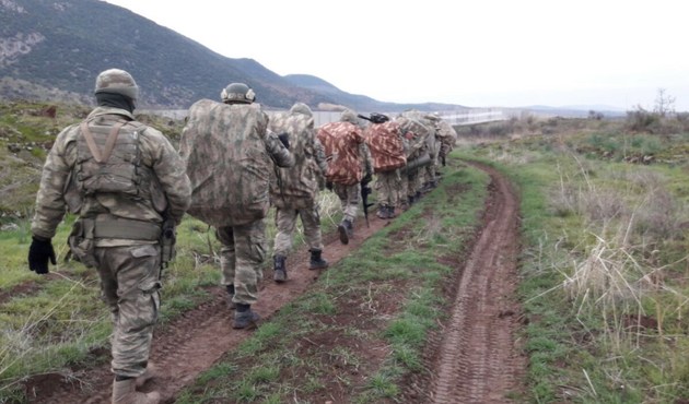 TSK kara unsurları Afrin'in  5 kilometre i&ccedil;ine girdi