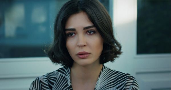eskiya-dunyaya-hukumdar-olmaz-esra-sevcan-yasar-kimdir