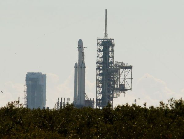 Falcon_Heavy_nedirss
