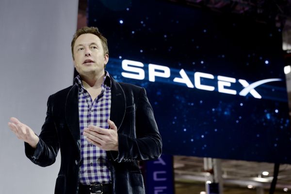 elon_musk_space_x_heavy_falcon