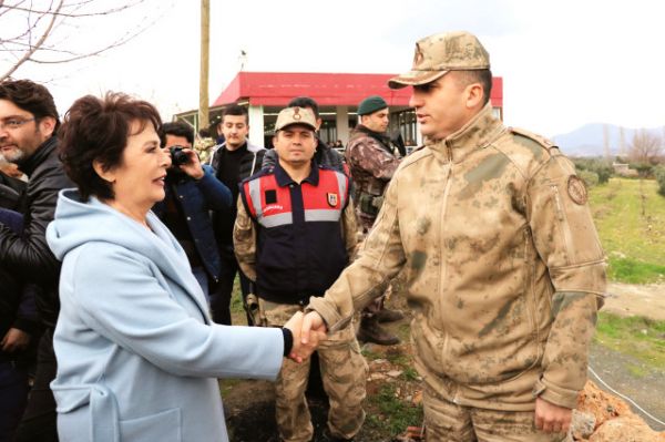 sanatcilarin-afrin-deki-fotograflari-herkesi-10569994_2336_m