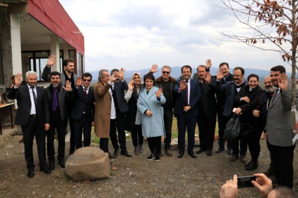sanatcilarin-afrin-deki-fotograflari-herkesi-10569994_5002_m