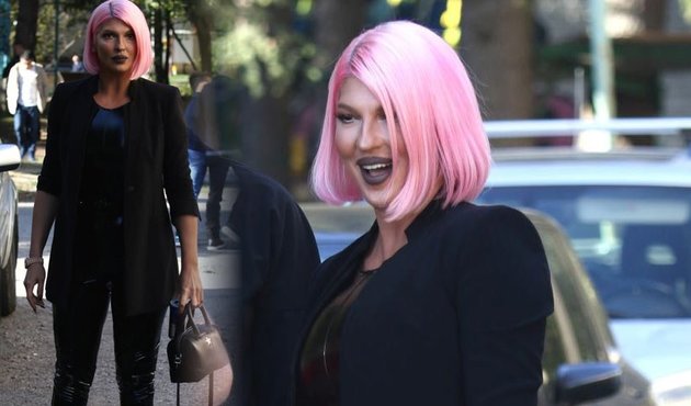 Jelena Karleusa Fenerbah&ccedil;e'ye k&uuml;f&uuml;r etti!