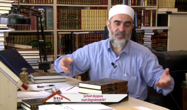Nurettin Yıldız bu kez de &ccedil;ay, kahve, ket&ccedil;ap ve eti hedef g&ouml;sterdi! / VİDEO