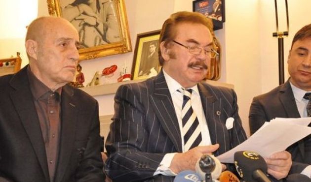 Orhan Gencebay, Arif Sağ'la dostluğunu bitirdiğini a&ccedil;ıkladı!