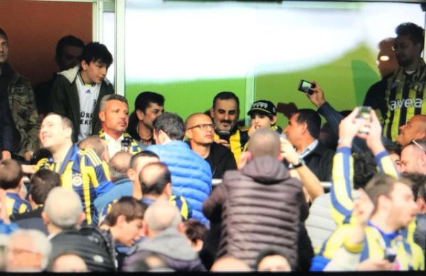 alex-de-souza-yillar-sonra-kadikoy-de-10667323_6075_m
