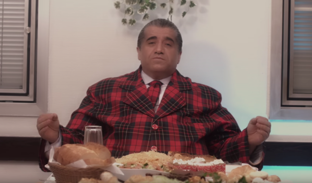Obeziteye dikkat &ccedil;ekmek istedi, bu hale geldi!