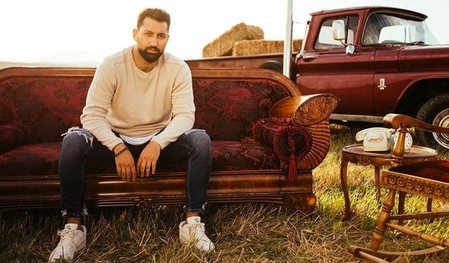 Burak King: "Rap ile b&uuml;y&uuml;d&uuml;k, Neşet Ertaş ile olgunlaştık"