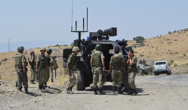 G&uuml;m&uuml;şhane'de PKK ile &ccedil;atışma!