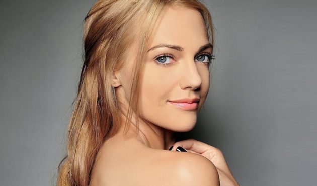 Meryem Uzerli estetiğe doymuyor!