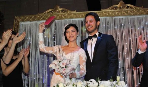 cropped_content_unlu-cift-bosaniyor-evliligi-ihanet-mi-bitirdi-yoksa-maddiyat-mi_RG60SViCGE1Oh6h