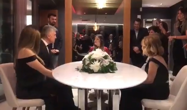 &Ouml;zcan Deniz ile Feyza Aktan evlendi...