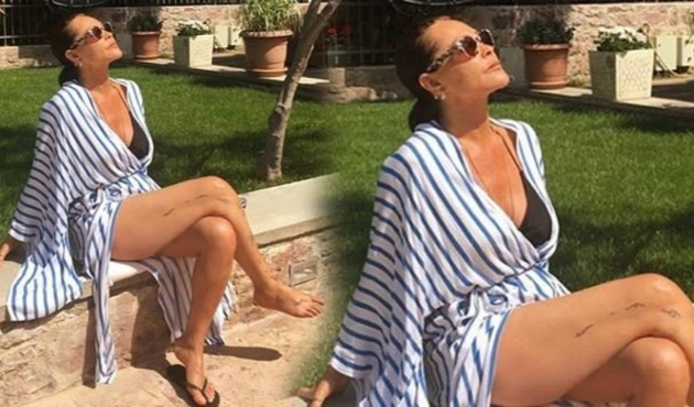 H&uuml;lya Avşar'ın 'Selfie' pozları bitmiyor!