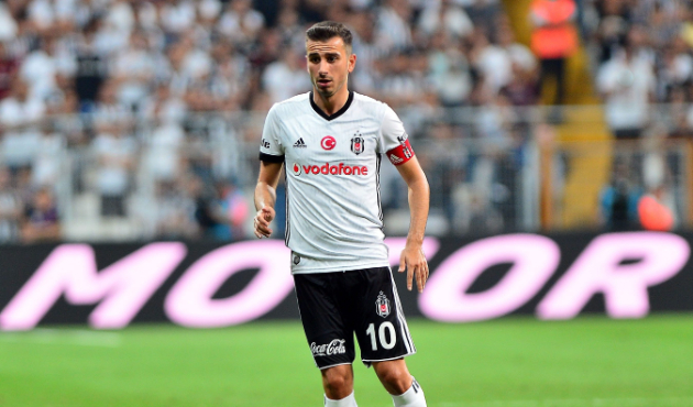Oğuzhan &Ouml;zyakup Newcastle ile anlaştı!