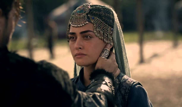 Esra Bilgi&ccedil;'ten duygu dolu 'Halime Hatun' mesajı!