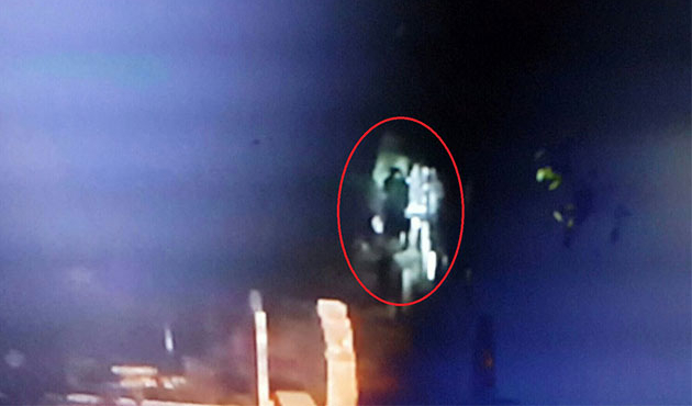 Mezarlıktaki gizemli kızla ne konuştuğunu anlattı!