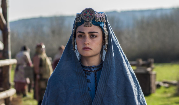 Diriliş Ertuğrul kadrosuna Miss Turkey g&uuml;zeli!