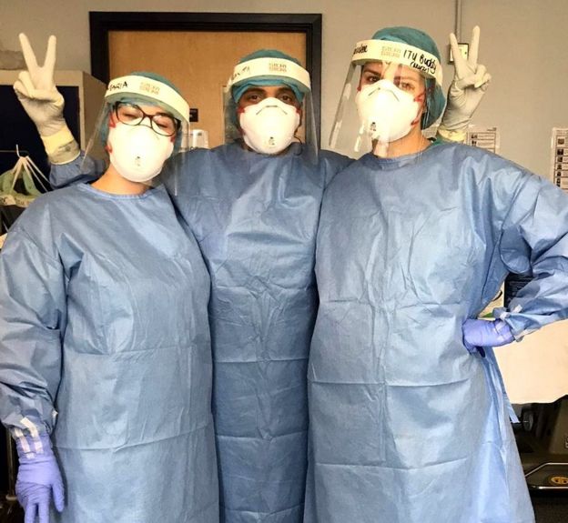 Juanita Nittla (in the middle, with two fellow nurses)