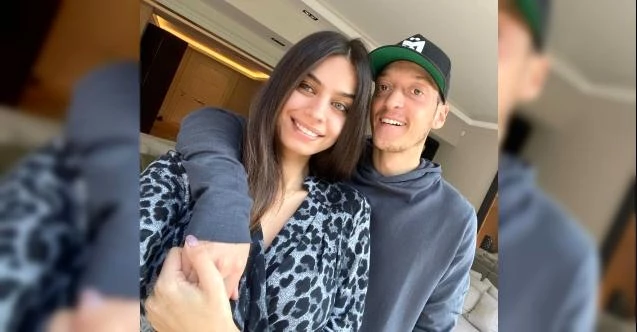 Mesut Özil eşi Amine Gülşe'nin doğum gününü kutladı