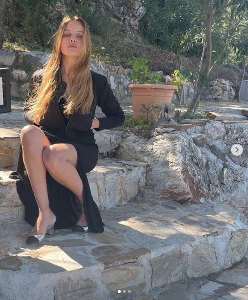 EDHO'nun eski yıldızı Naz Elmas ayarı ka&ccedil;ırdı &ouml;nce paylaştı sonra sildi!
