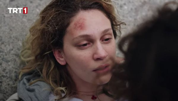 Masumlar Apartmanı'ndan ayrıldı sürprizle herkesi şaşırttı! Farah Zeynep Abdullah olay oldu