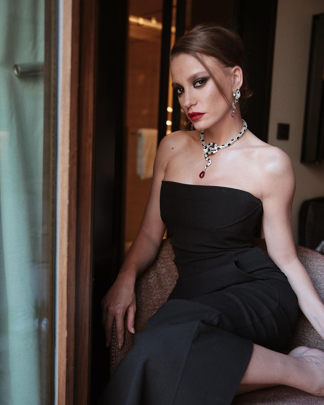 Serenay Sarıkaya