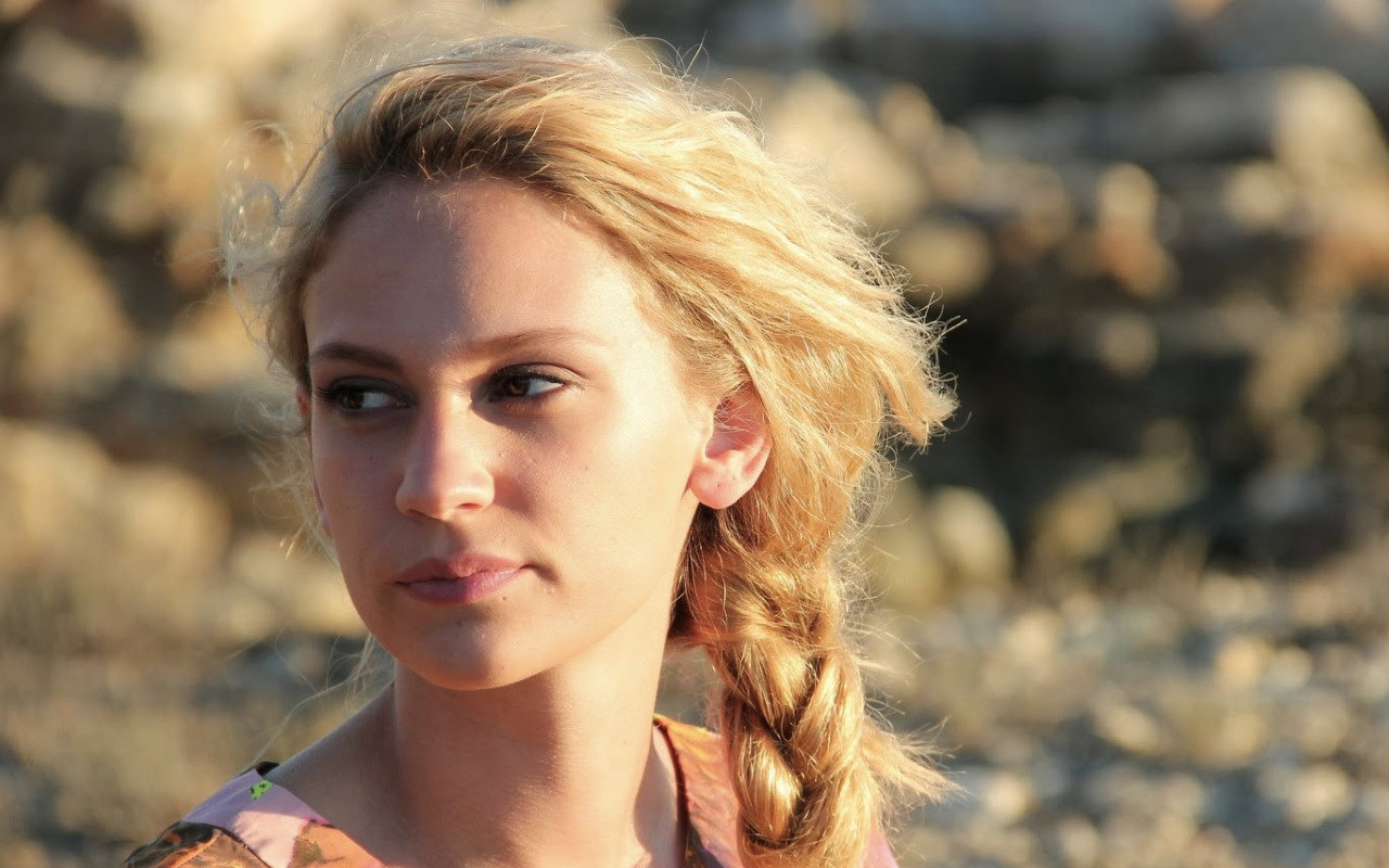 Farah Zeynep Abdullah kaç yaşında aslen nereli Reynmen ile yaş farkı kaç? - Internet Haber