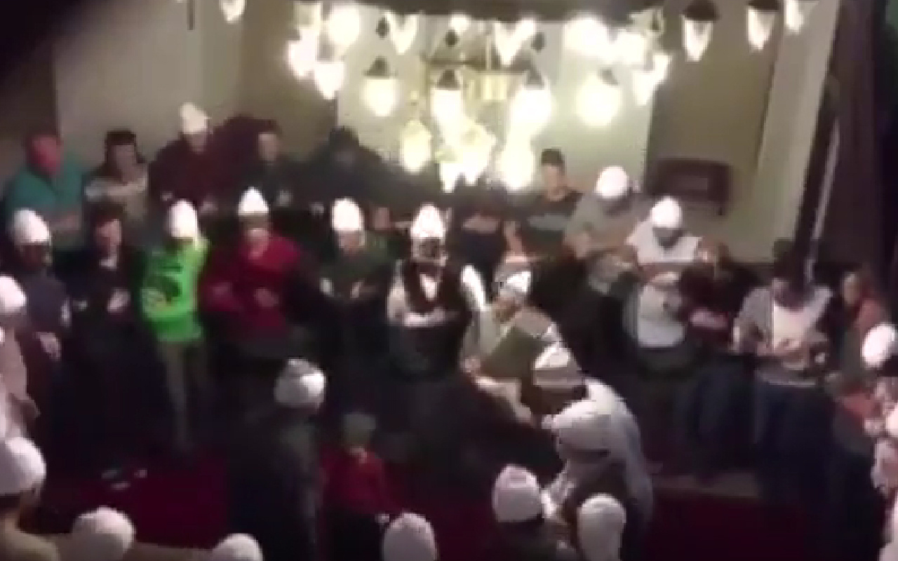 Kurtlar Vadisi yeni sezon'a Necati Şaşmaz ve oğlunun zikir görüntüsü şoku! - Internet Haber