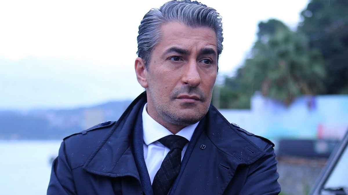 Erkan Petekkaya ve oğlunu yan yan görenler ayırmakta güçlük çekiyor! Kırmızı Oda'nın yeni oyuncusu Erkan Petekkaya'nın oğlu... - Galeri - Takvim