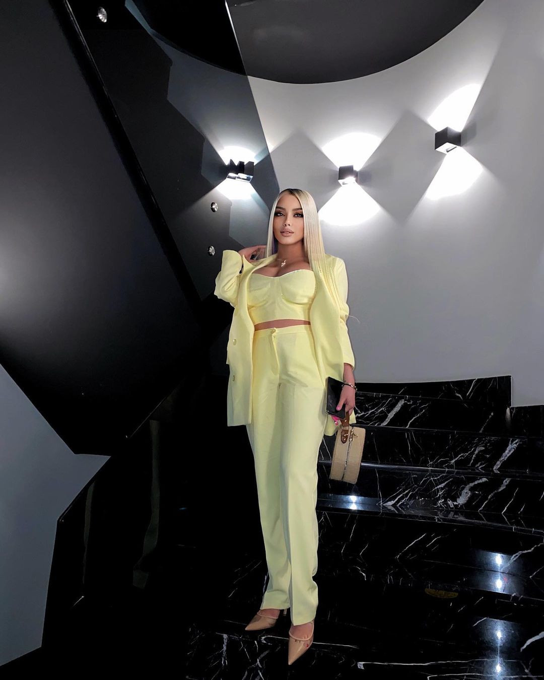 Fenomen ve DJ Ayça Kumsal