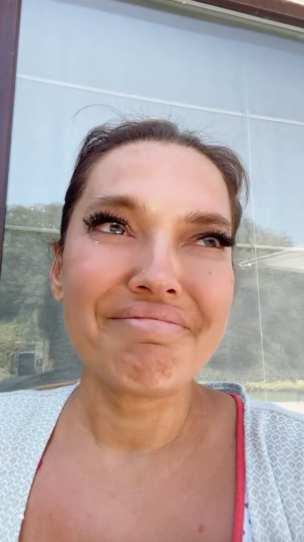 Demet Akalın