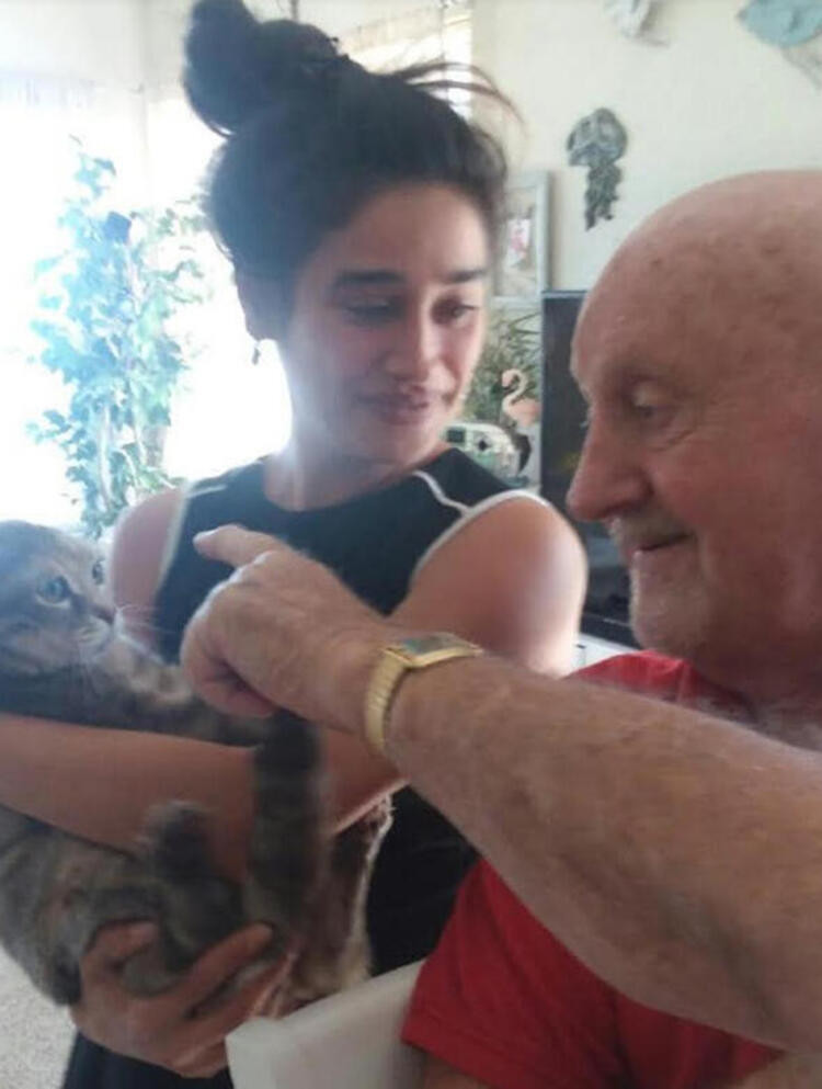 Patrick Grady kendisinden 48 yaş küçük hamile eşi Meltem Miraloğlu'nu hortumla dövdü
