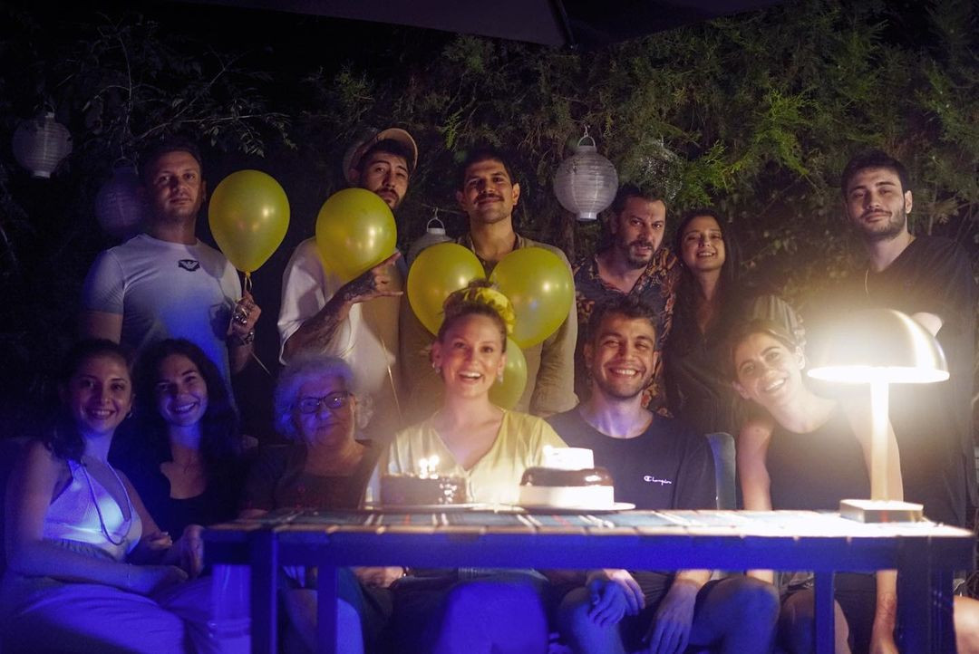 Farah Zeynep Abdullah'a sevgilisi Efe &Ccedil;elik'ten yeni yaş s&uuml;rprizi