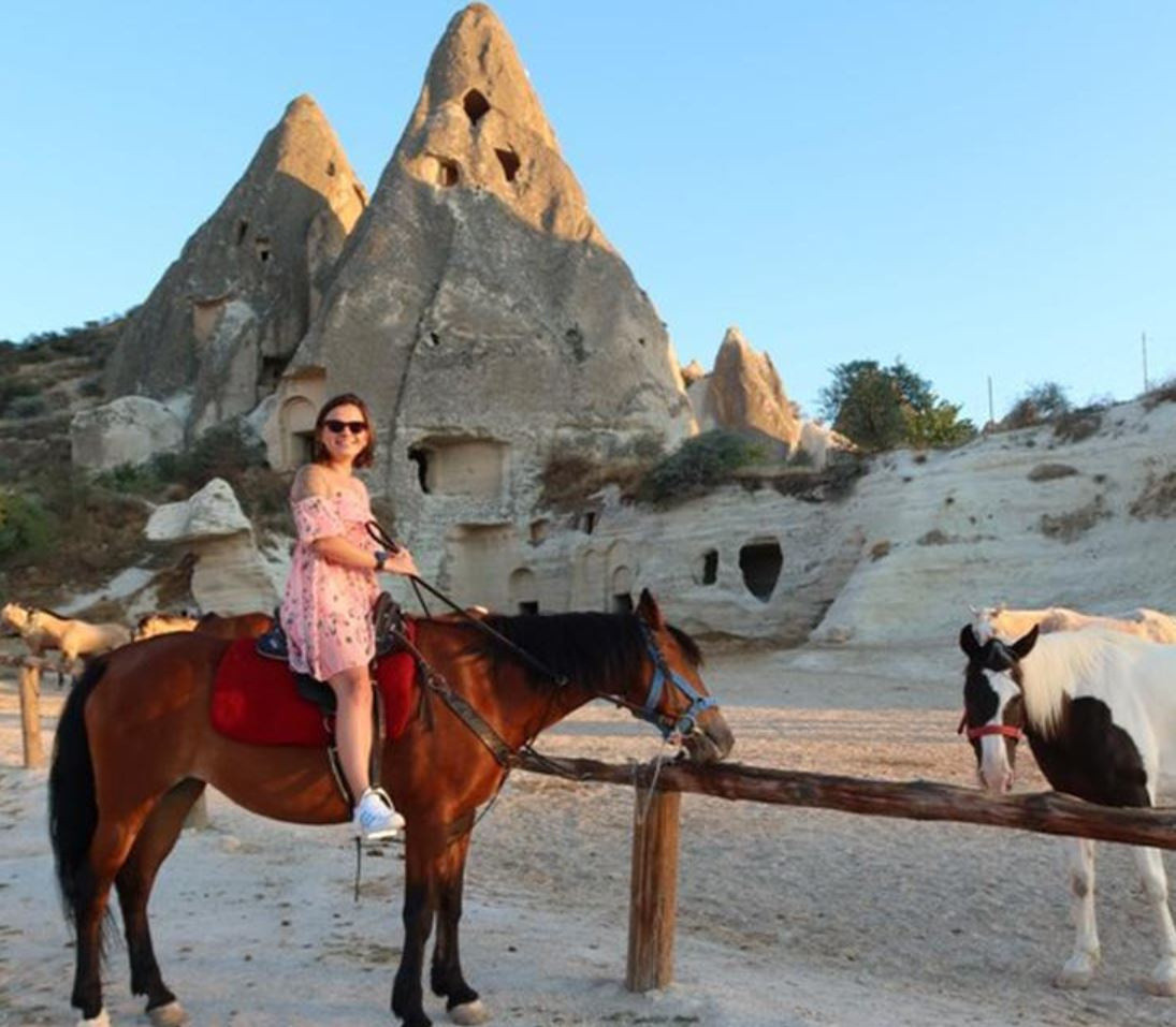 Sunucu Tuğçe Şen Baş kaza geçirdi! Hastaneye kaldırıldı... İşte sağlık durumu