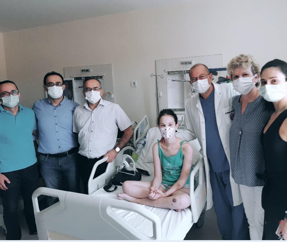 13 yaşındaki minik Esila T&uuml;fek&ccedil;i hala kalp nakli bekliyor