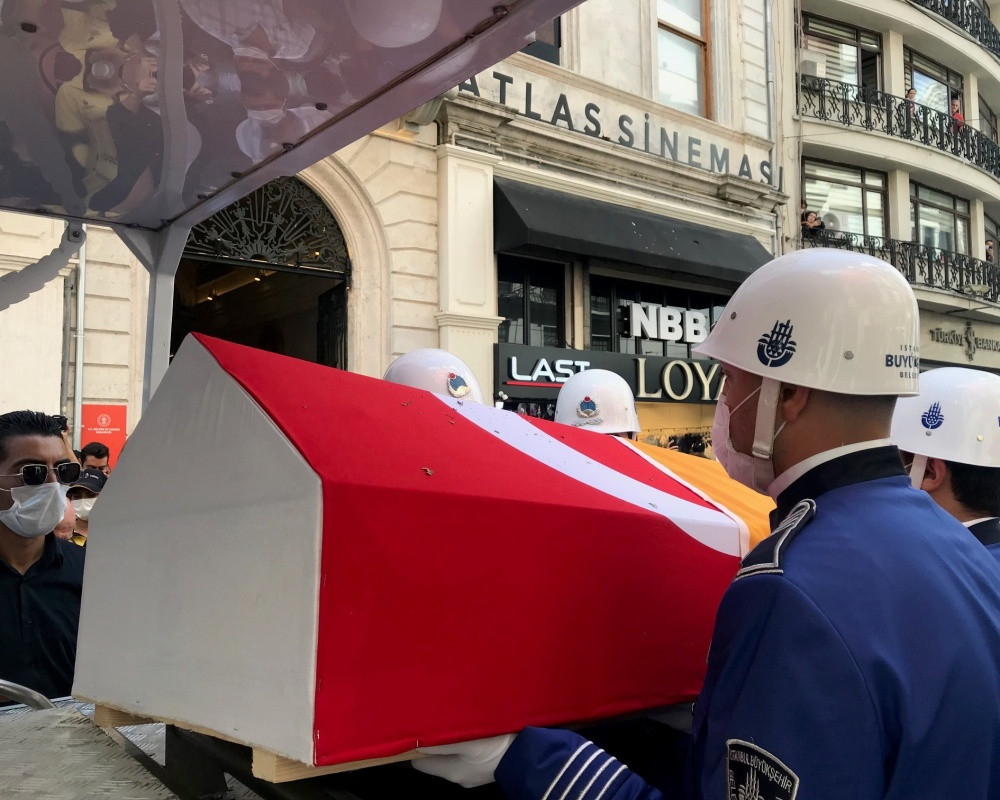 En Acı veda... Ferhan Şensoy son yolculuğuna uğurlanıyor