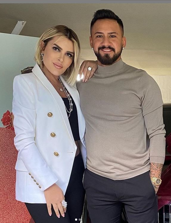 Boşanmanın sebebi belli oldu! Gökhan Çıra, Selin Ciğerci'yi ünlü şarkıcıyla aldattı!