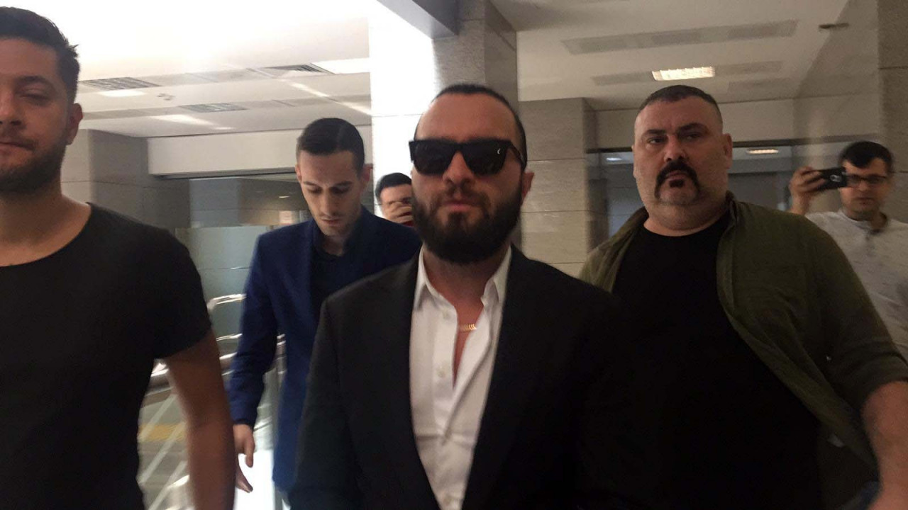 Arda Turan ile Berkay Şahin'in 'cinsel taciz' davası ertelendi! Yurtdışında olan Burak Yılmaz tanık olarak dinlenecek