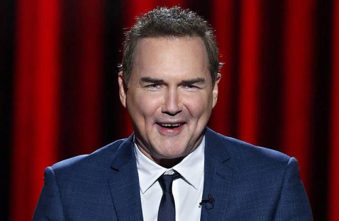 Kanserle mücadele eden ünlü komedyen Norm Macdonald vefat etti