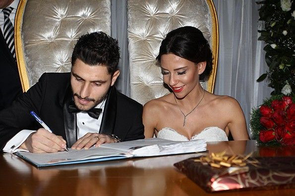 6 yıllık evlilik bitiyor! Özer Hurmacı, Mihriban Hurmacı'dan boşanıyor